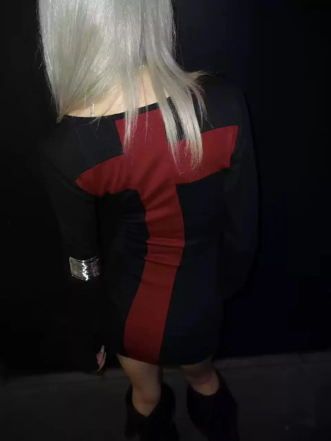 4AMSTUDIO | Black Red Cross Bodycon Mini Dress
