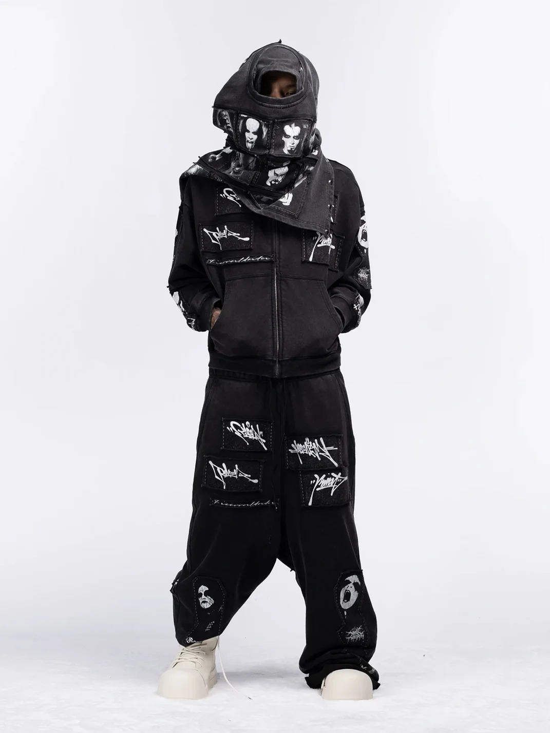 FVVO | Washed Patch Print Zip-Up Hoodie