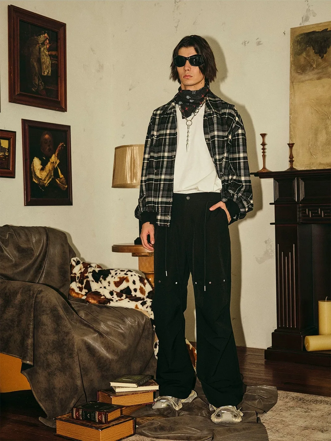PasET | Loose Straight-Leg Parachute Pants With Gem Studs