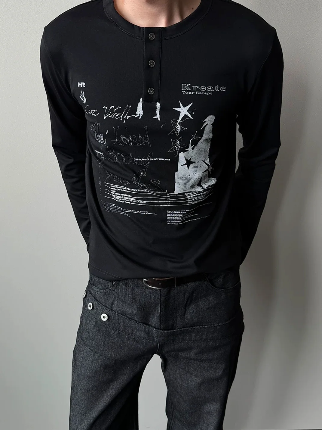 KREATE | Distressed Print Long Sleeve Henley T-Shirt