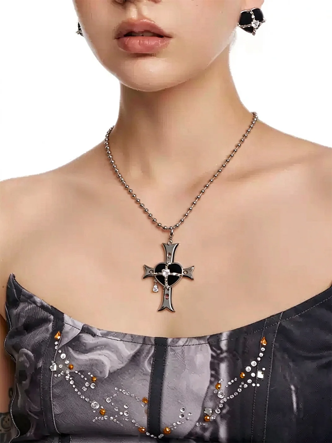 OCTO VITA | Black Heart Cross Pendant Necklace