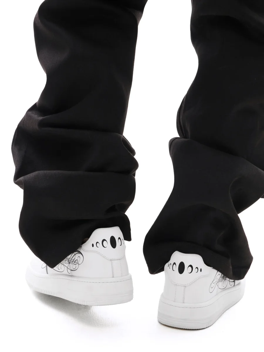 KARMANISTIC | Low-Top Script Logo Sneakers - 3