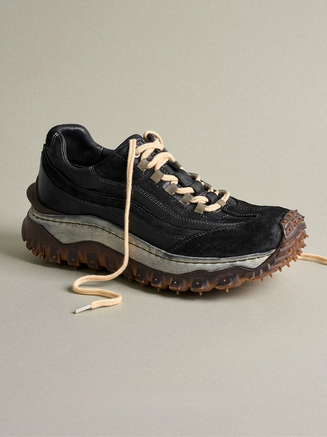 PIPG | Distressed Chunky Dad Sneakers