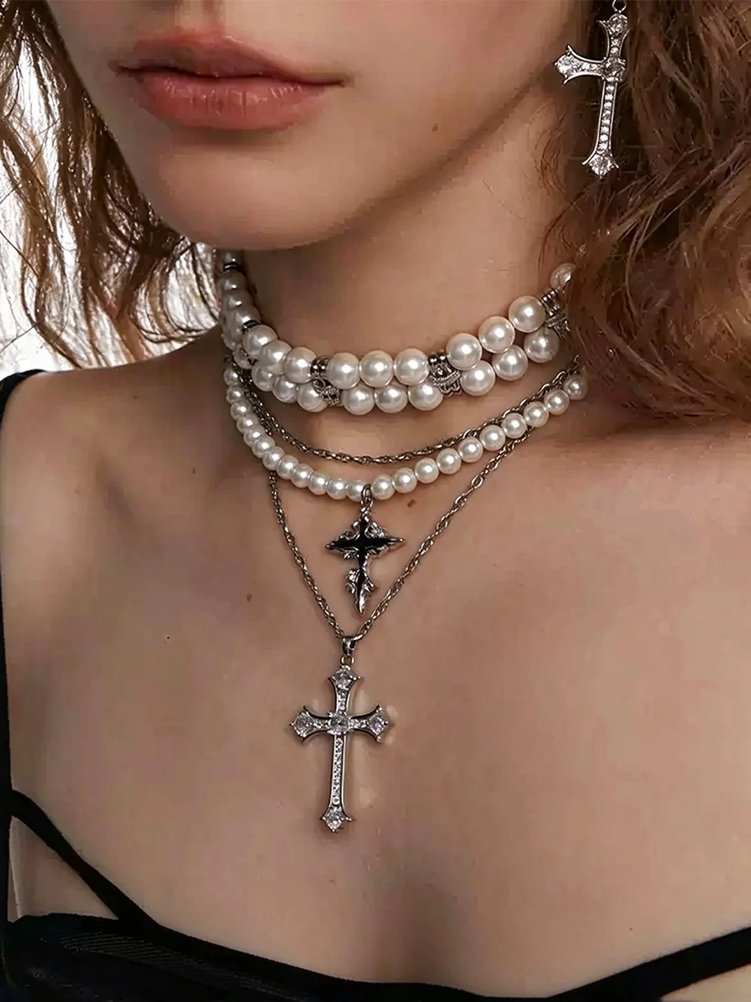 OCTO VITA | Three-Layer Pearl Cross Necklace