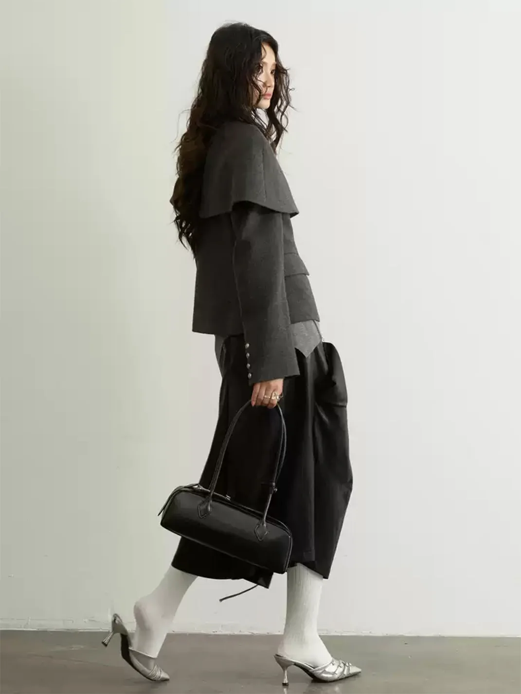 Jnylon studios | Two-Piece Dark Gray Detachable Cape Short Jacket