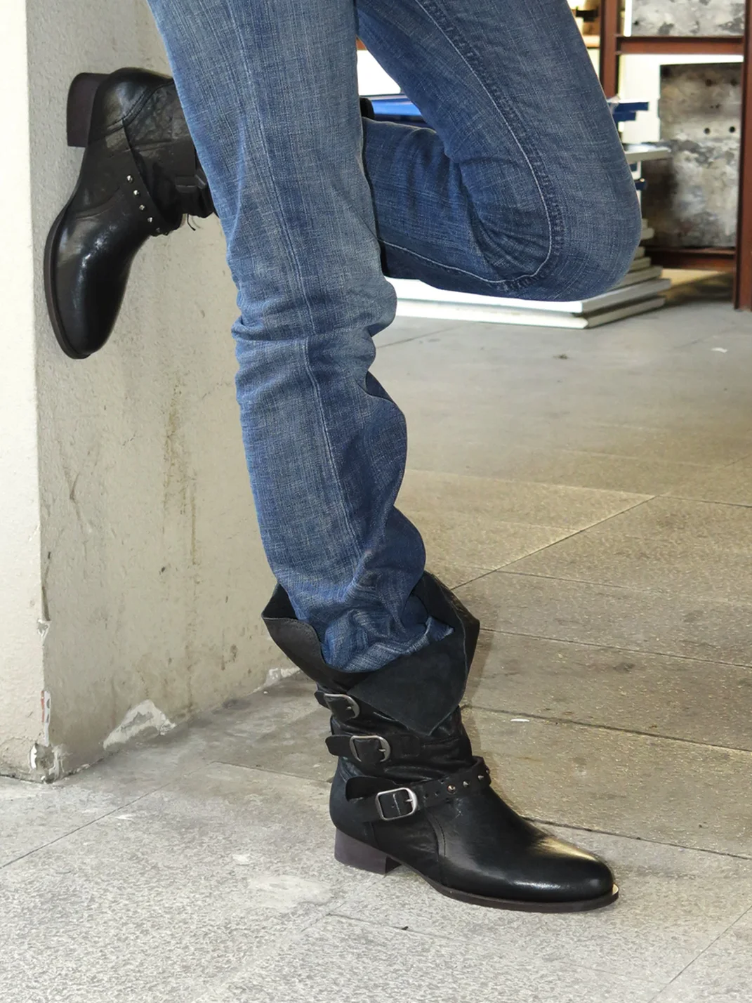 Mooreyu Atelier | Vintage Suede Studded Buckle Block Heel Riding Boots