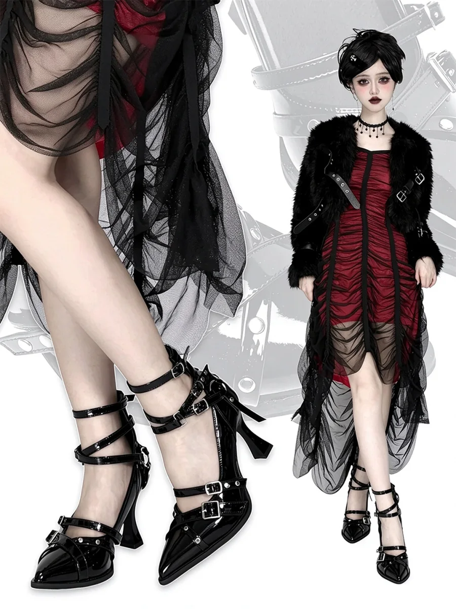 Transfer Student | Pointed-Toe Slim Heels - 2
