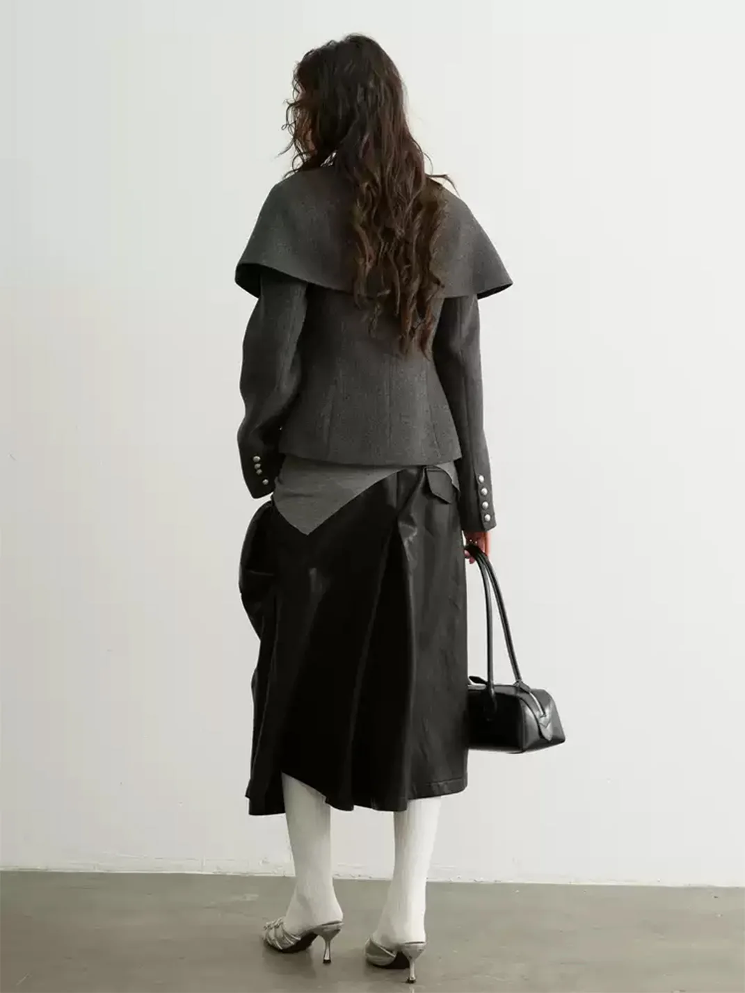 Jnylon studios | Two-Piece Dark Gray Detachable Cape Short Jacket