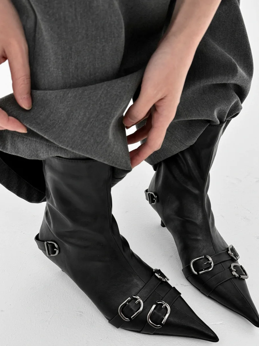Abstract garden | Pointed-Toe Buckle High-Heel Ankle Boots - 3