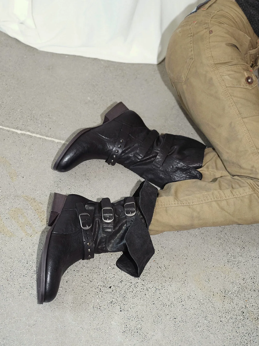 Mooreyu Atelier | Vintage Suede Studded Buckle Block Heel Riding Boots