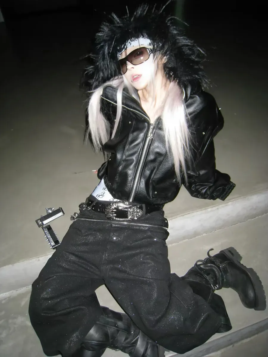 BE A DEVIL | Hand-Waxed Brush Silver Damaged Wide-Leg Pants - 2