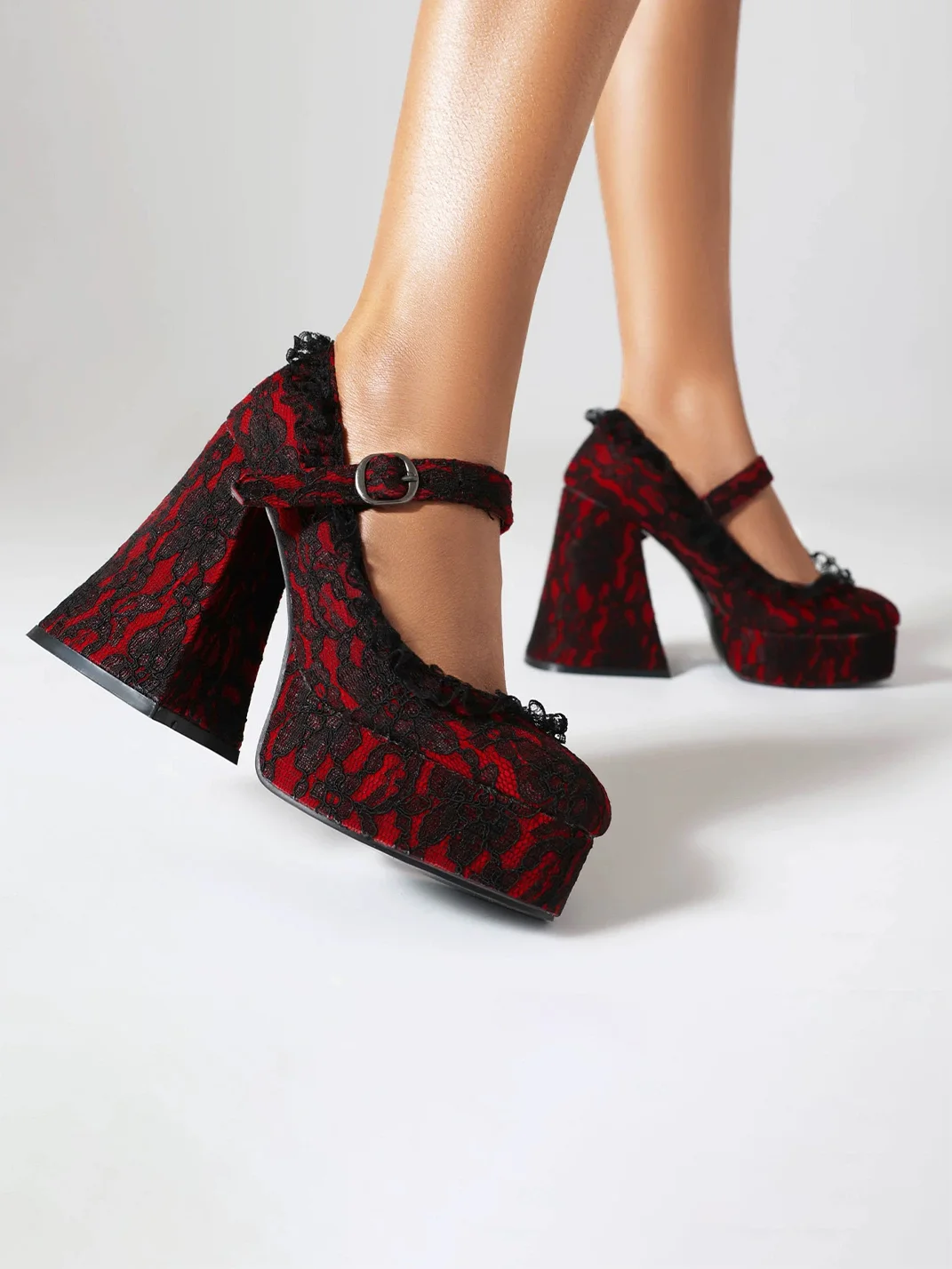 Buyfancy | Lace Platform Mary Jane Chunky Heels