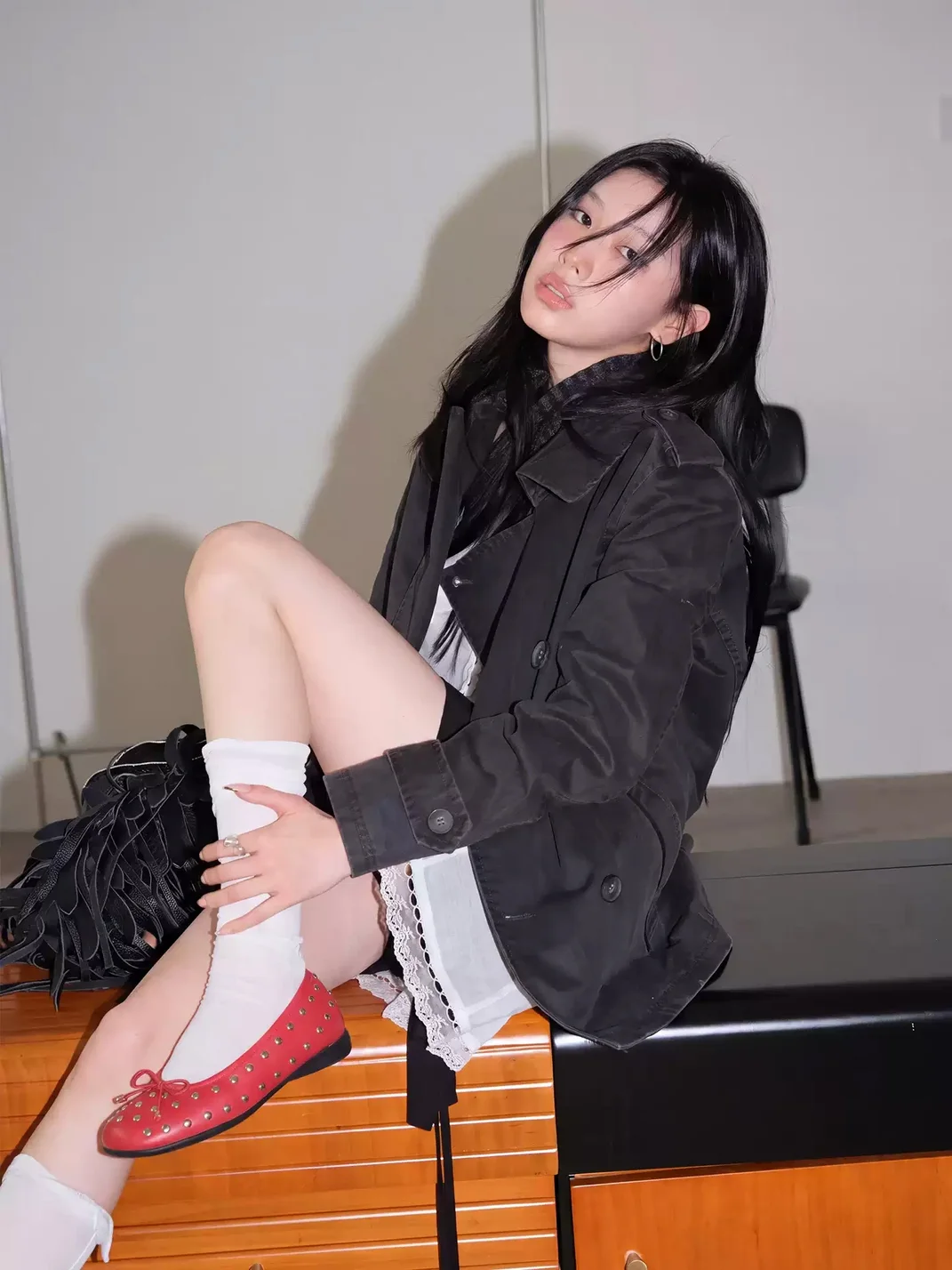 Mooreyu | Red Studded Bow Slip-On Ballet Flats