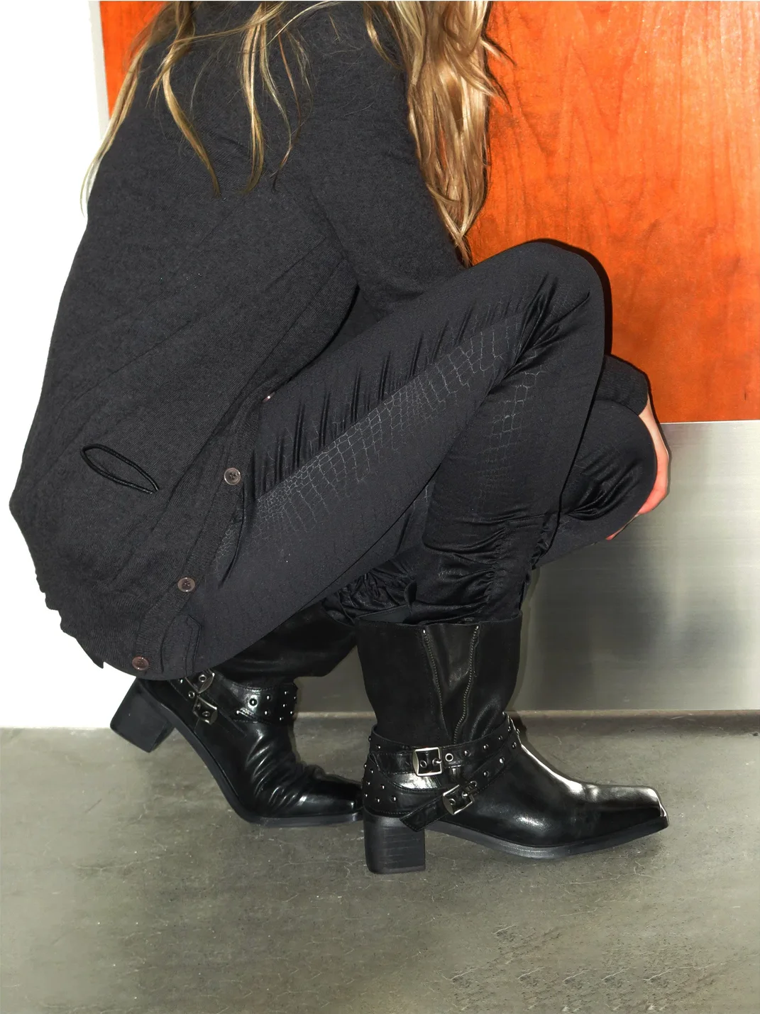 Mooreyu Atelier | Black Square-Toe Studded Buckle Block-Heel Leather Boots