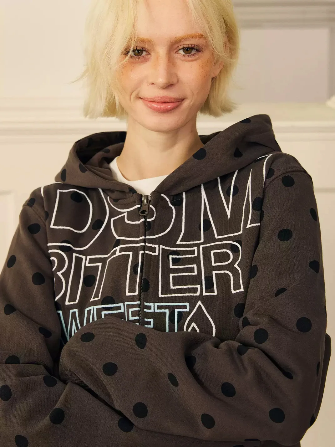 DONSMOKE | Polka Dot Set-In Shoulder Logo Sweatshirt
