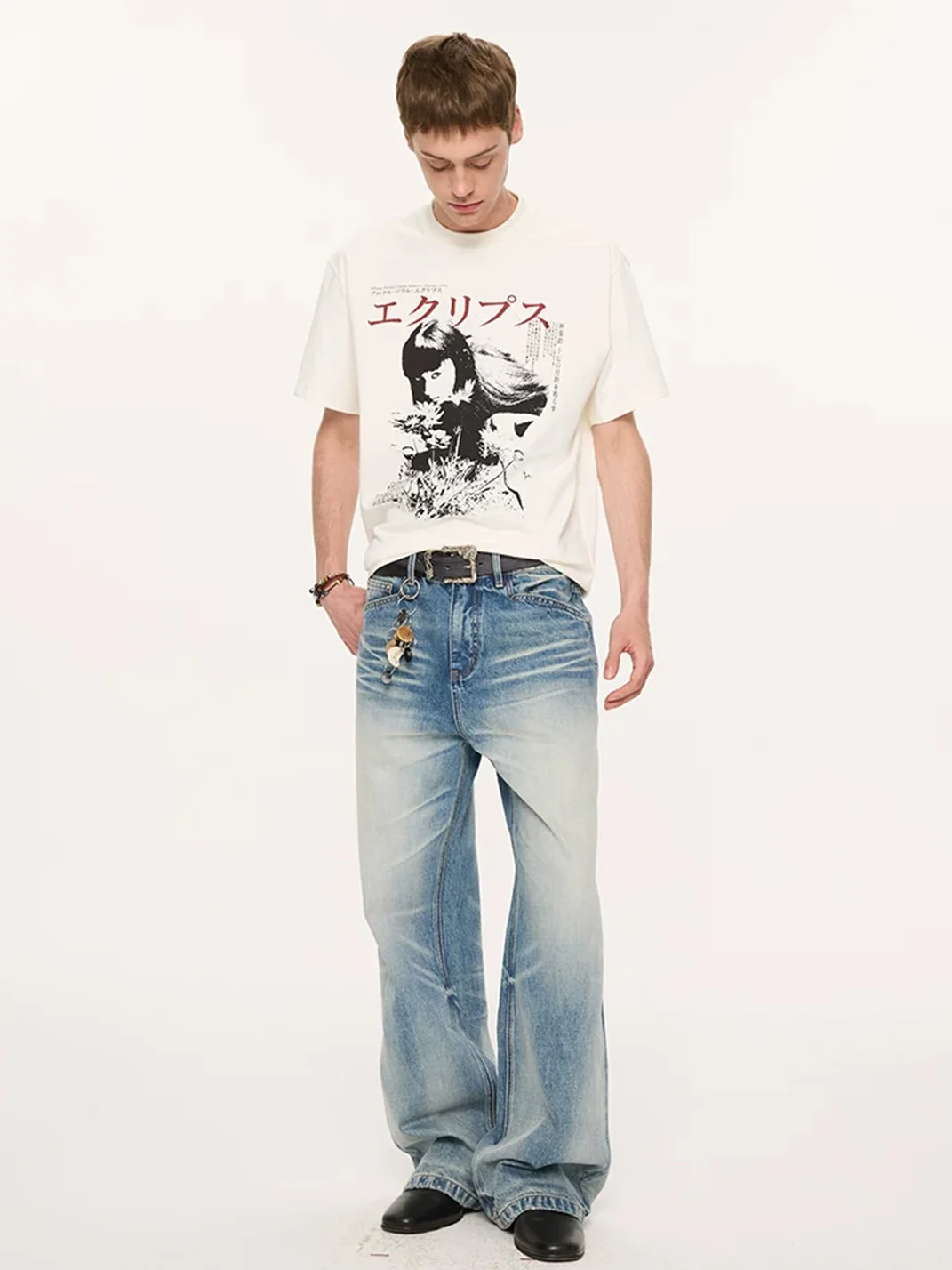 KREATE | Vintage Portrait Floral Print Short Sleeve T-Shirt