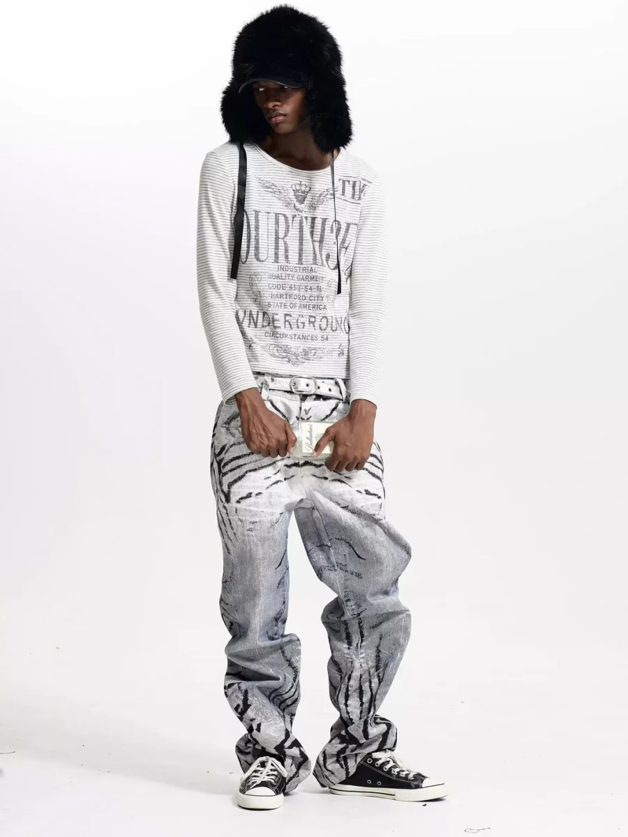 Fourth3ex | Striped Long-Sleeve Crew Neck Graphic T-Shirt - 3