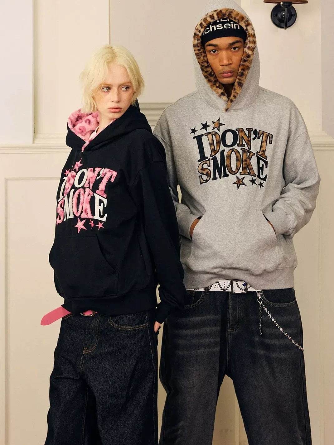DONSMOKE | Loose Fit Leopard Star Applique Fleece Sweatshirt