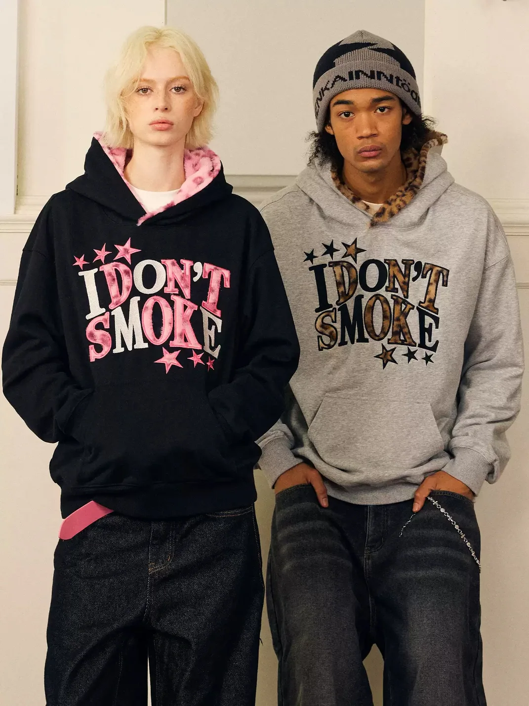 DONSMOKE | Loose Fit Leopard Star Applique Fleece Sweatshirt
