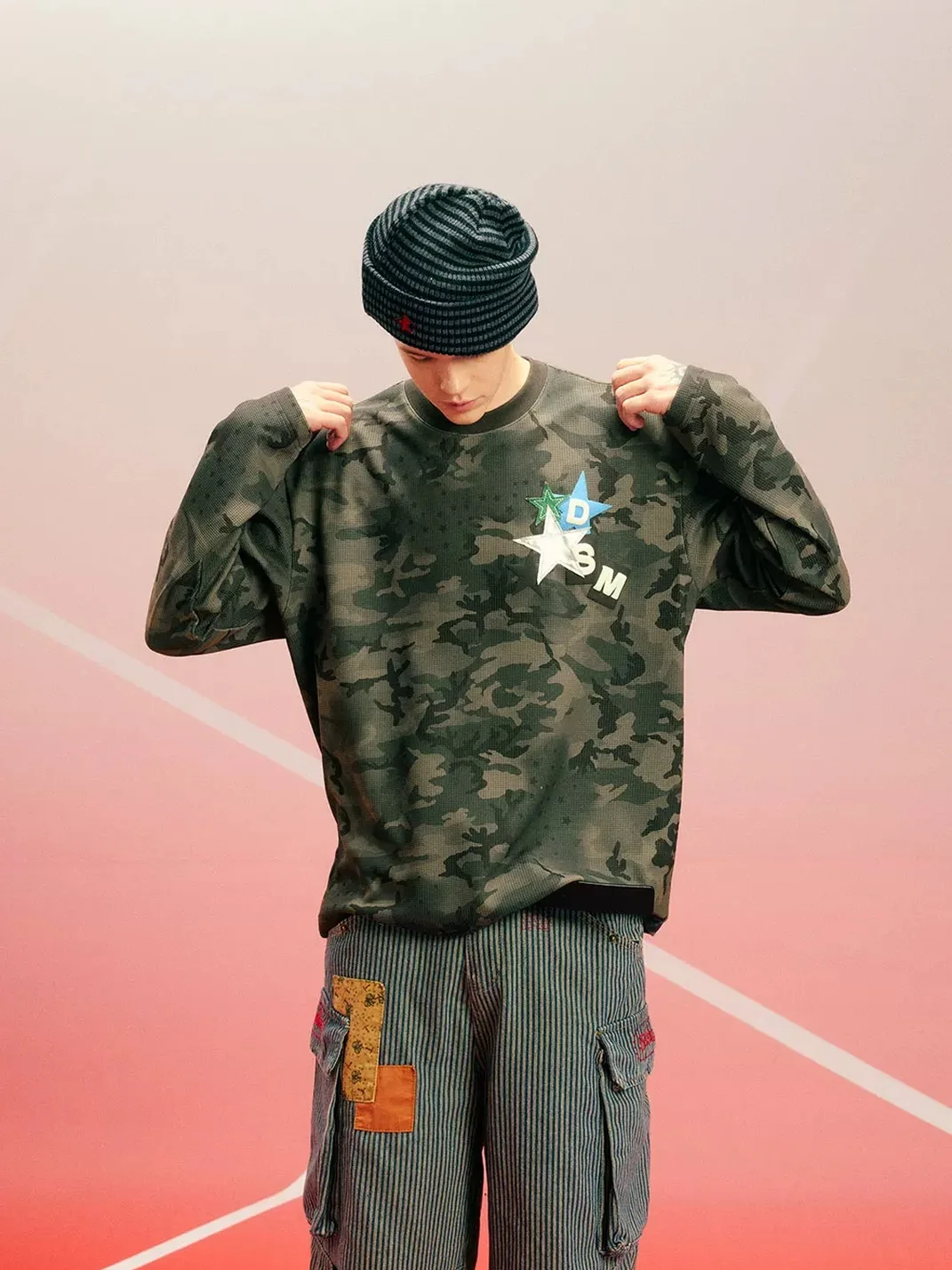 DONSMOKE | Loose Camouflage Star Waffle Long-Sleeve Crewneck T-Shirt
