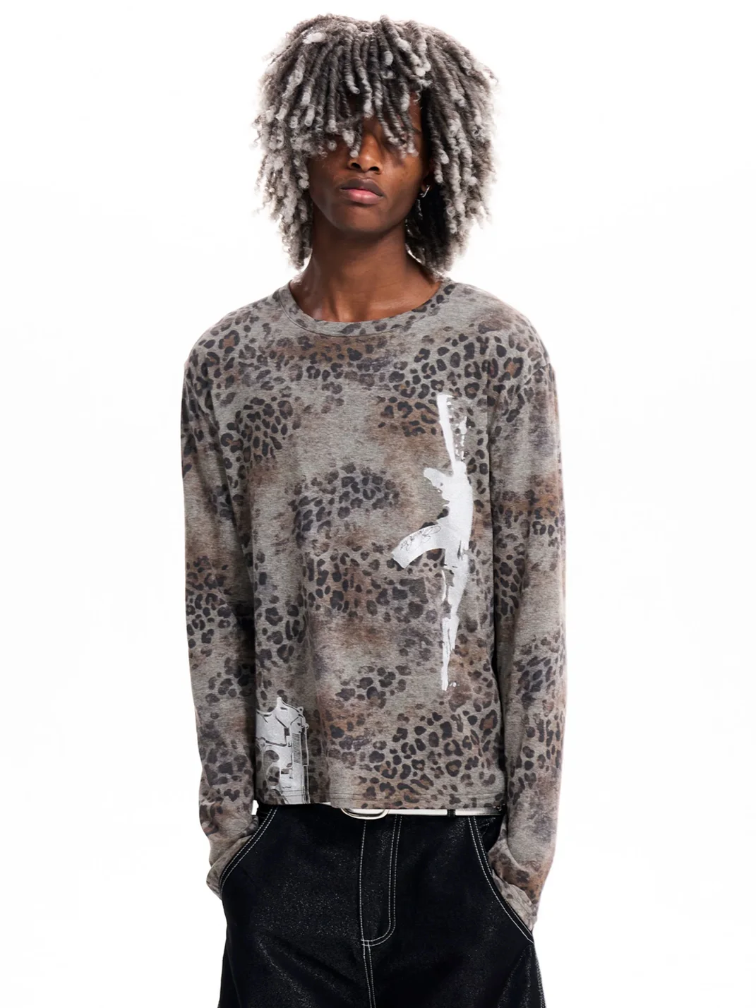 Fourth3ex | Leopard Wing Graphic Long-Sleeve T-Shirt