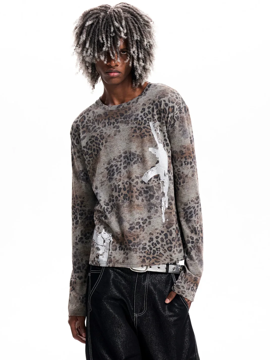Fourth3ex | Leopard Wing Graphic Long-Sleeve T-Shirt