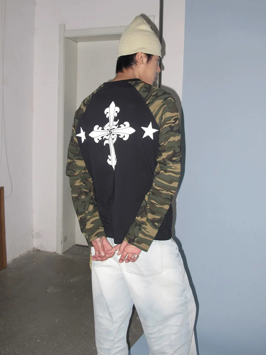 CoosRetro | Loose Cross-Print Camouflage Raglan Long-Sleeve T-Shirt