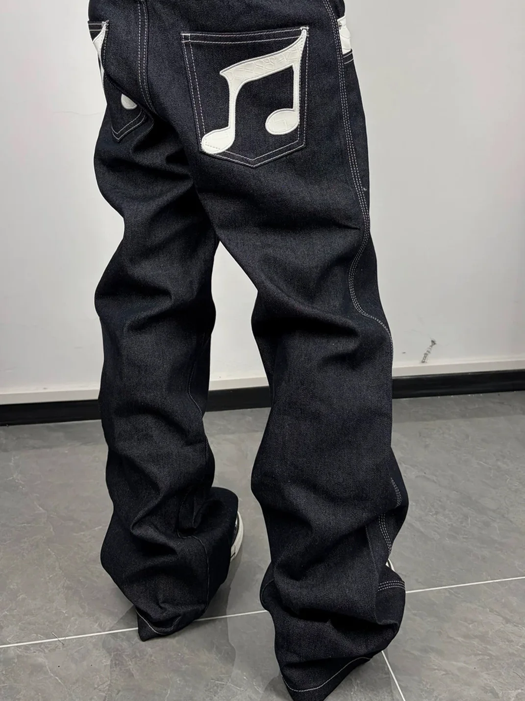 ColdAsia | Music Note Applique Embroidered Raw Denim Jeans