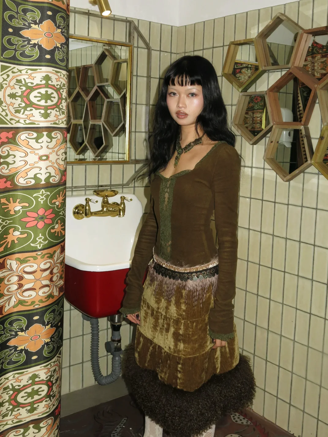 Chipchipshop | Moss Green Lace Round-Neck Three-Quarter Sleeve Top