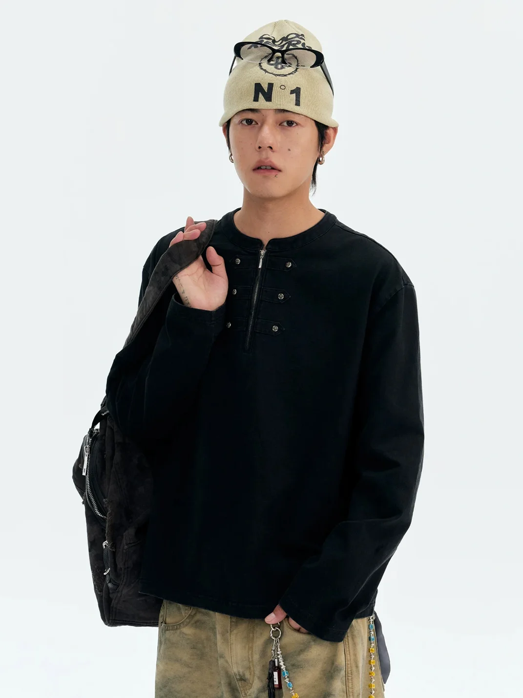 CoosRetro | Loose Fit Half-Zip Frog-Closure Long Sleeve T-Shirt