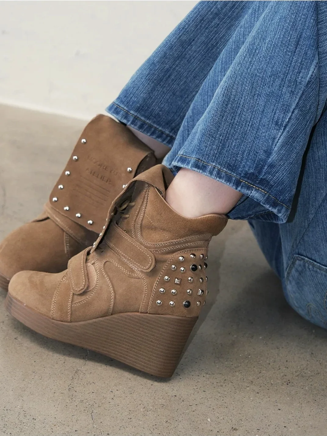 Mooreyu Atelier | Studded Suede Platform Ankle Boots