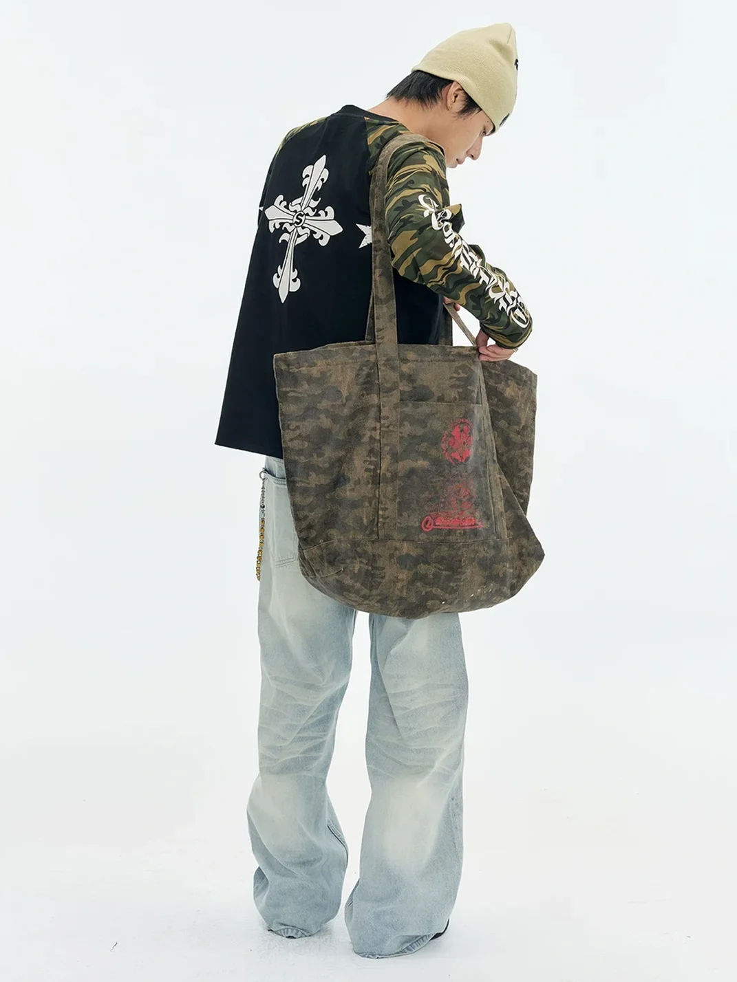 CoosRetro | Loose Cross-Print Camouflage Raglan Long-Sleeve T-Shirt