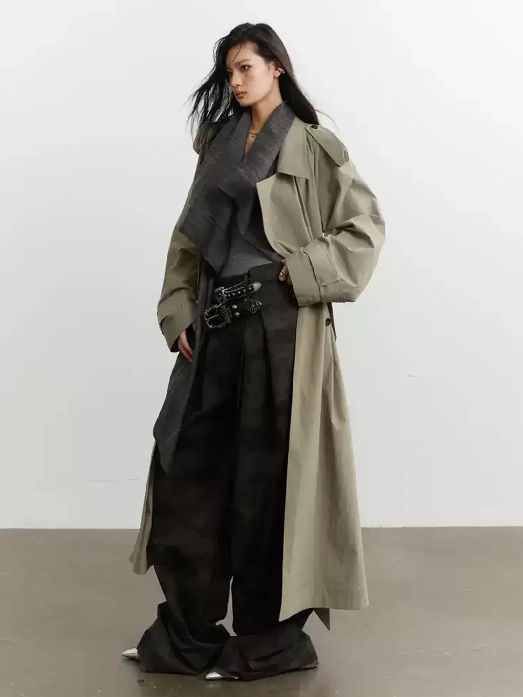 Jnylon studios | Oversized Faux-Layered Contrast Trench Coat With Detachable Collar