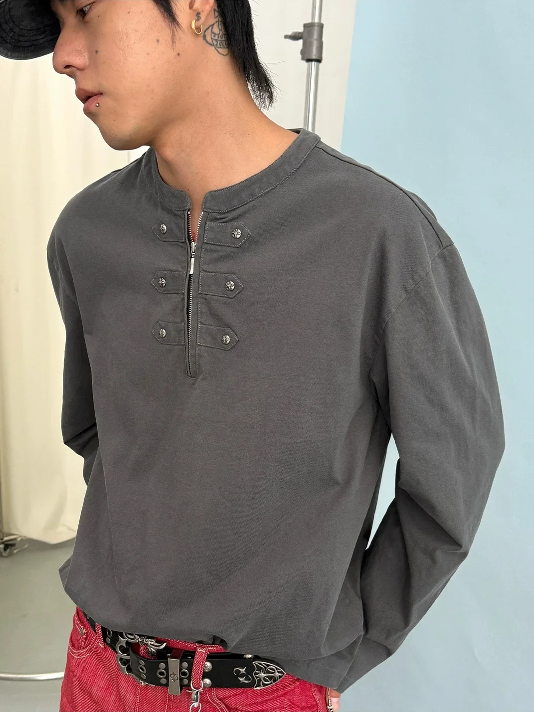 CoosRetro | Loose Fit Half-Zip Frog-Closure Long Sleeve T-Shirt