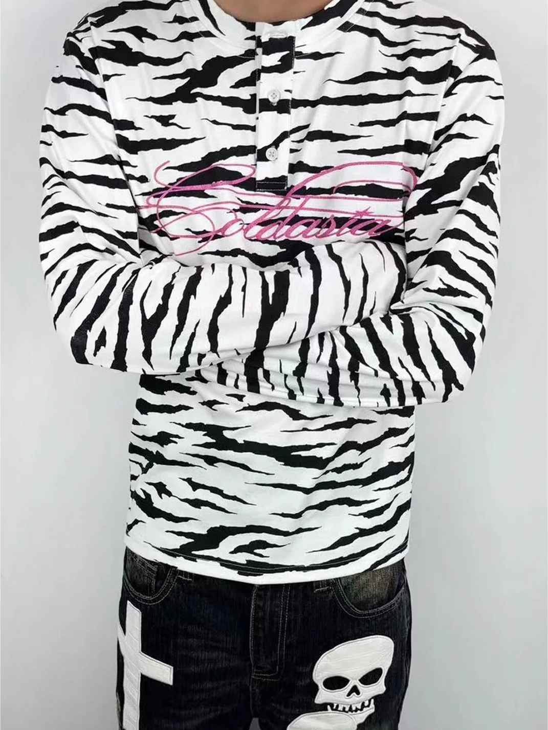ColdAsia | Zebra Print Glitter Script Long Sleeve T-Shirt