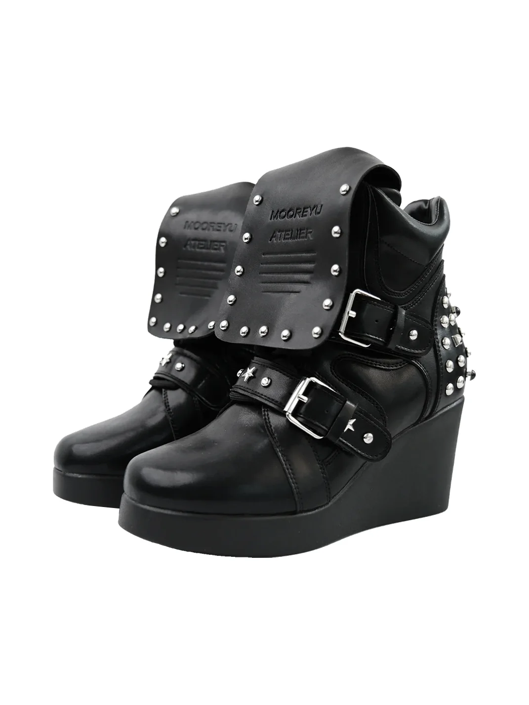 Mooreyu Atelier | Studded Buckle-Strap Leather Wedge High-Top Shoes