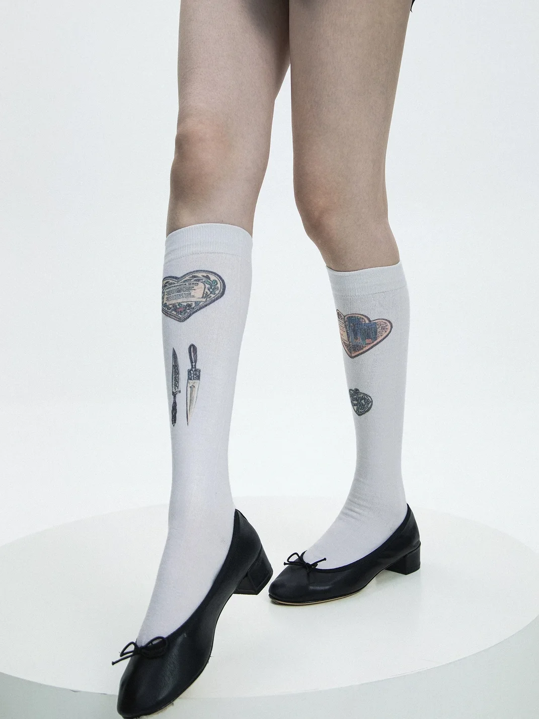 SS2L | Asymmetric Heart Print Knee-High Socks