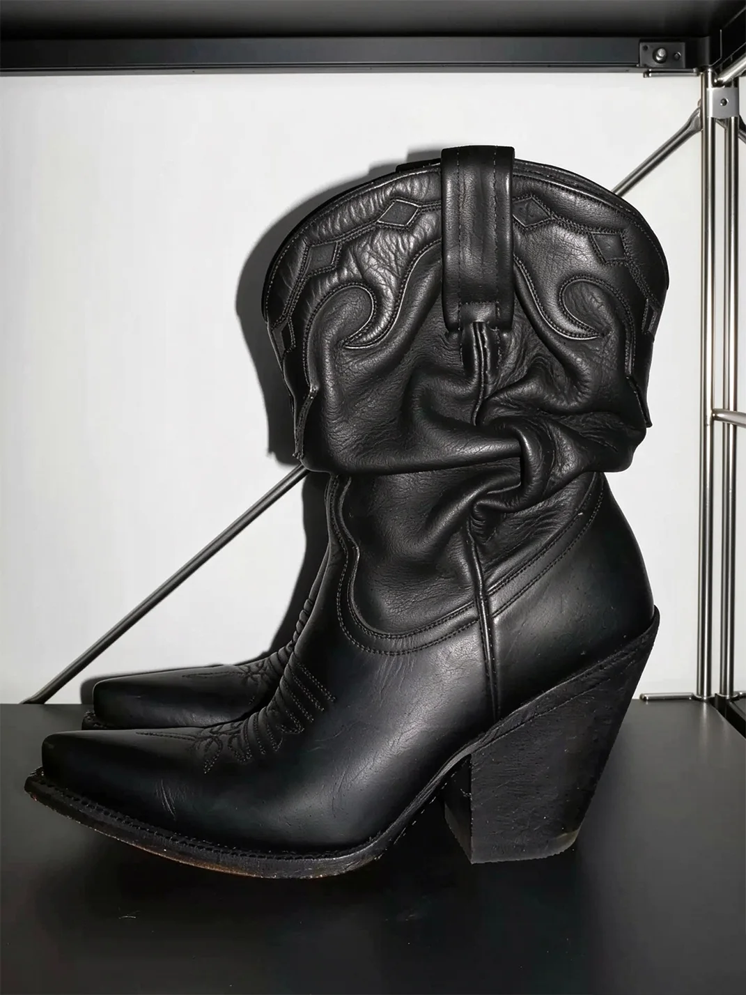 DLMNX | Embroidered Pointed-Toe High-Heel Western Ankle Boots