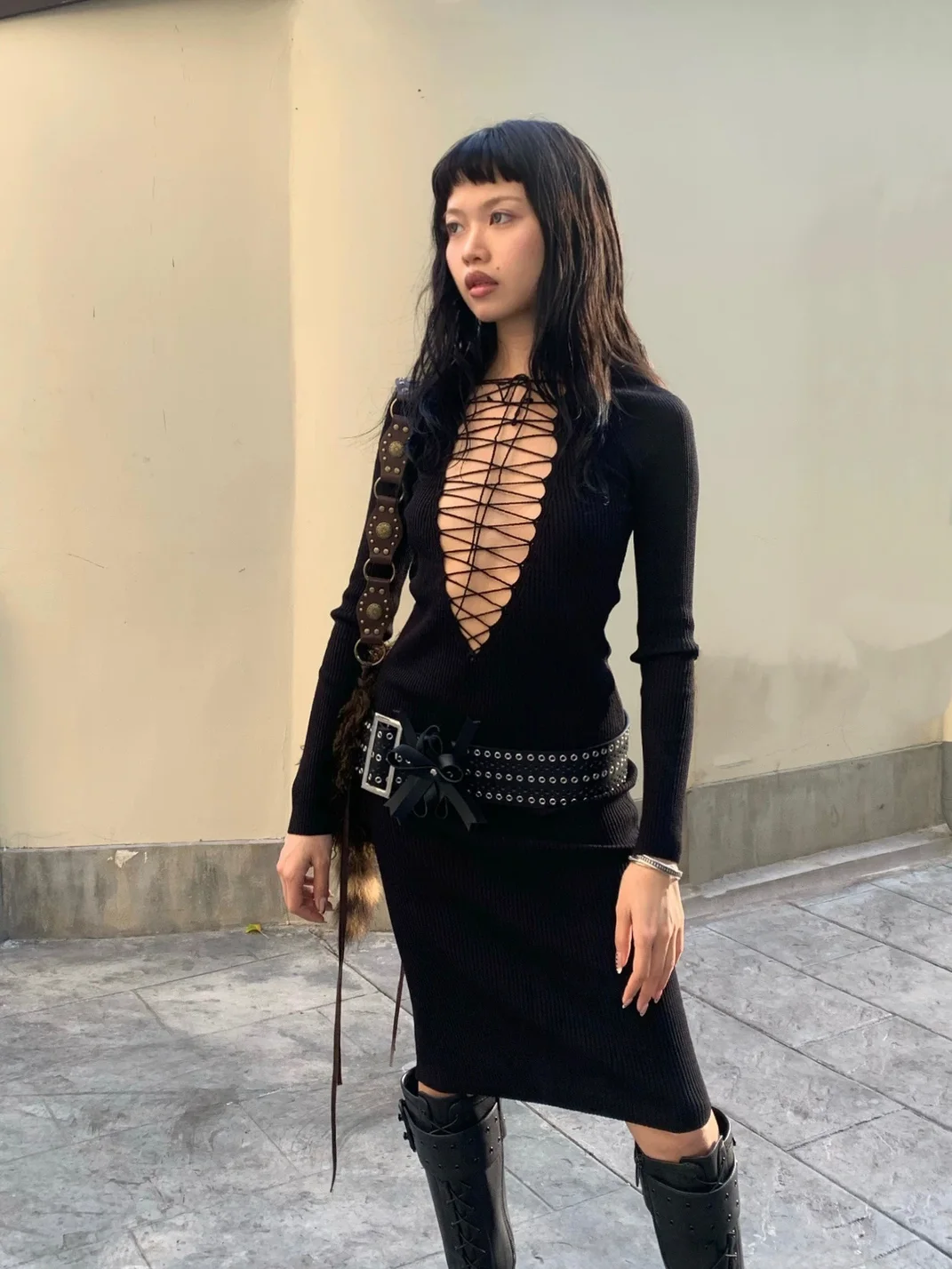 Chipchipshop | Black Lace-Up Slim-Fit Knit Dress
