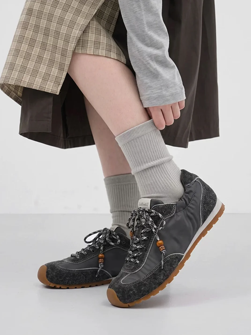 Mule Donkey | Gray Retro Colorblock Lace-Up Platform Sneakers