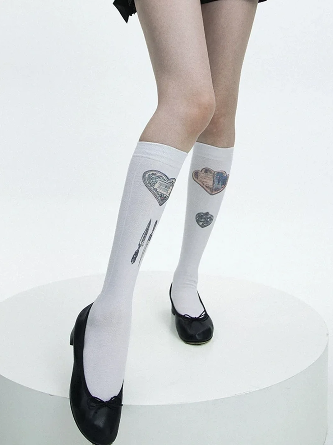 SS2L | Asymmetric Heart Print Knee-High Socks