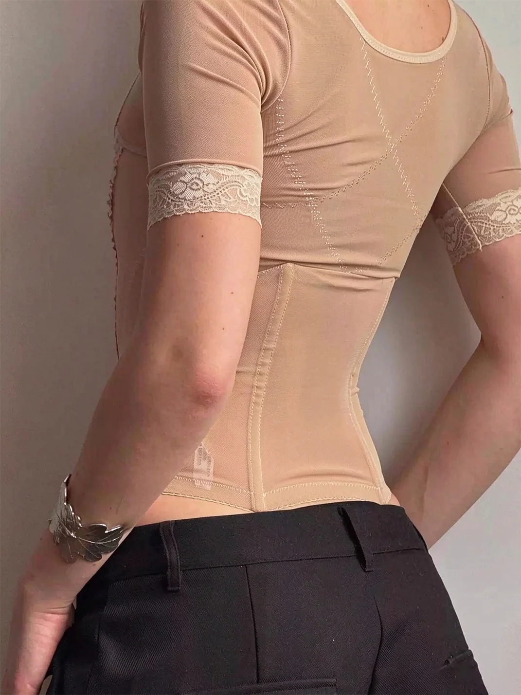 Y2ksIut | Short Sleeve Three-Row Hook Shapewear Top