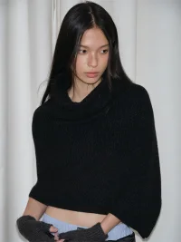 Something needs | Asymmetric Cowl Neck Cropped Knitted Shawl
