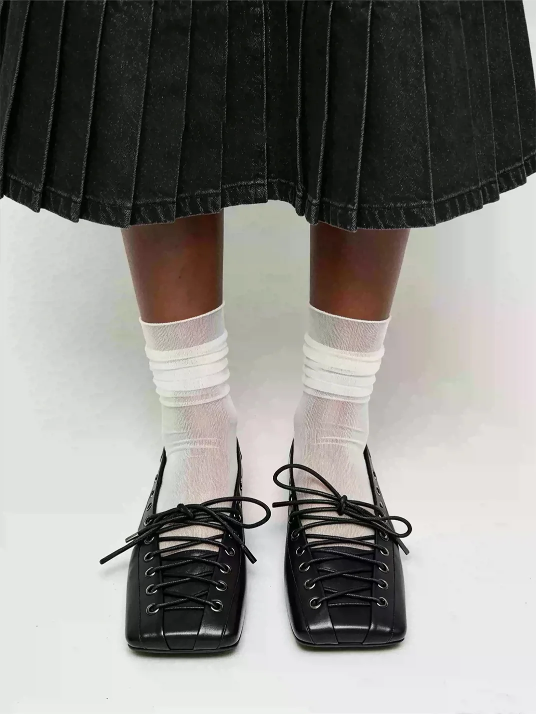 Littlegood | Square-Toe Lace-Up Shallow-Cut Flats