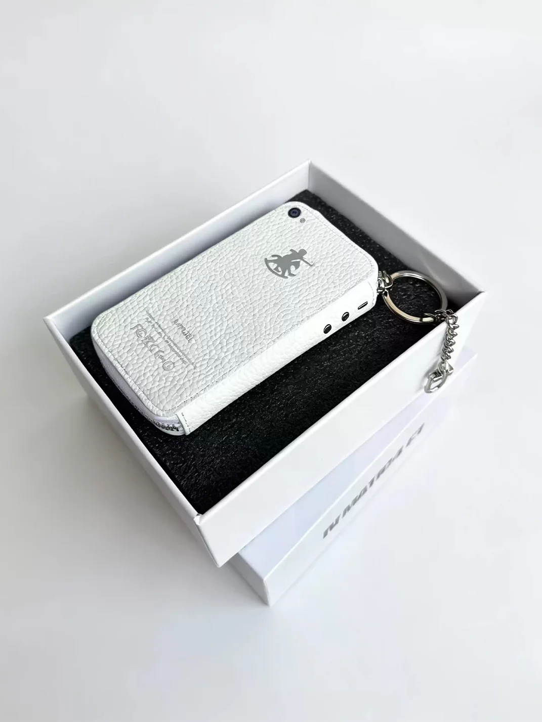 IV MATIC | Retro Pebbled Leather Card Holder Keychain