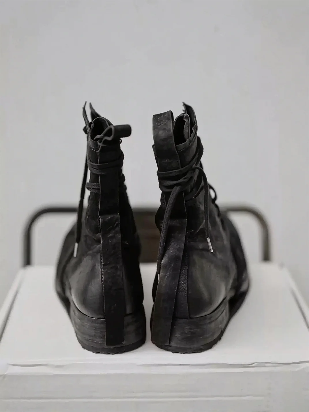 MXBNX | Upturned-Toe Lace-Up Chunky Sole Ankle Boots