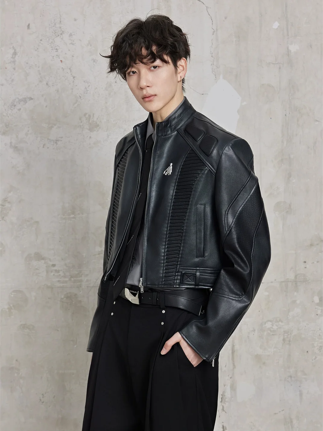 FACEONLAB | Cropped Motorcycle Leather Jacket