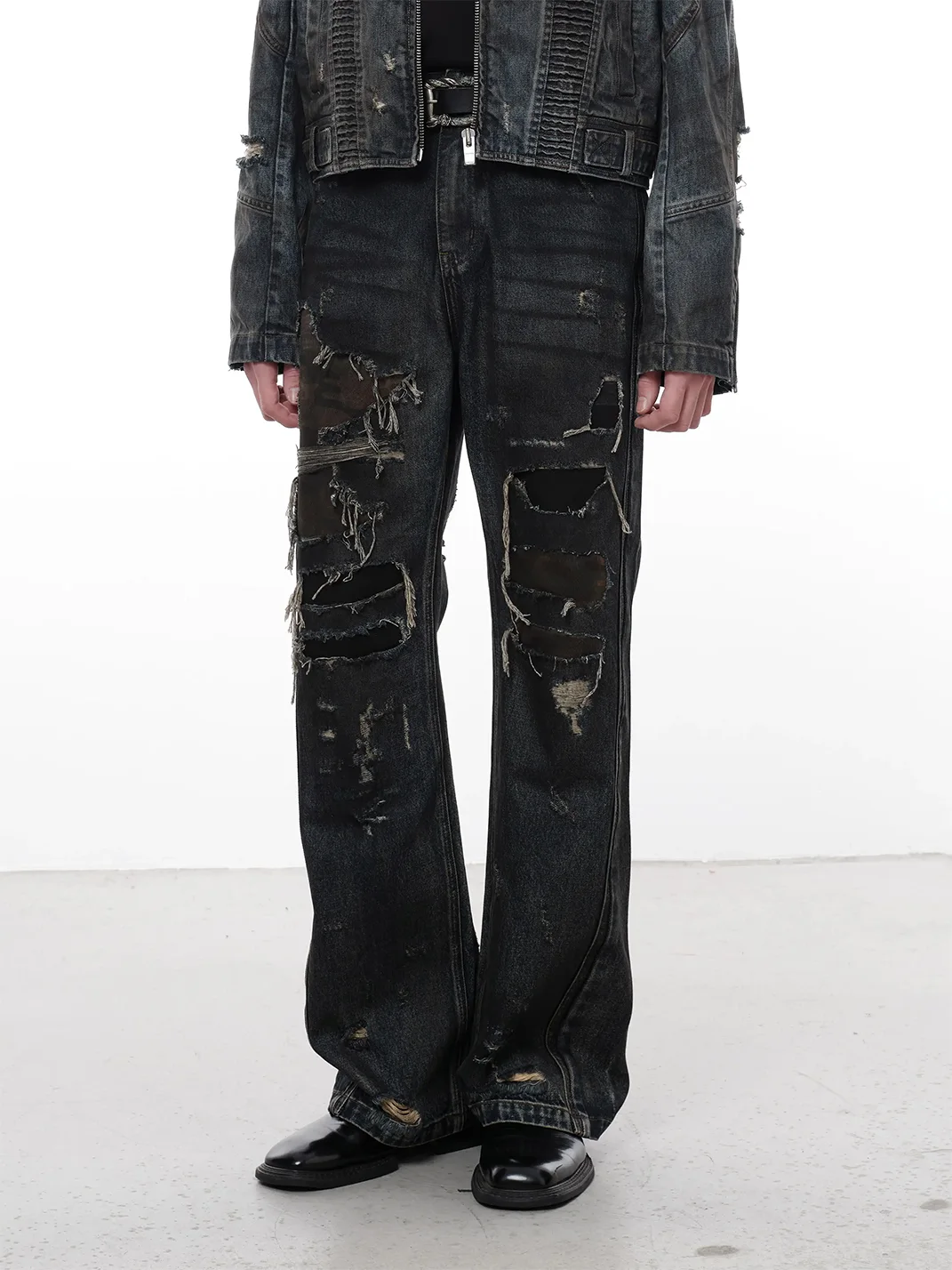 FACEONLAB | Spray-Washed Graffiti Camouflage Ripped Slight-Flare Jeans