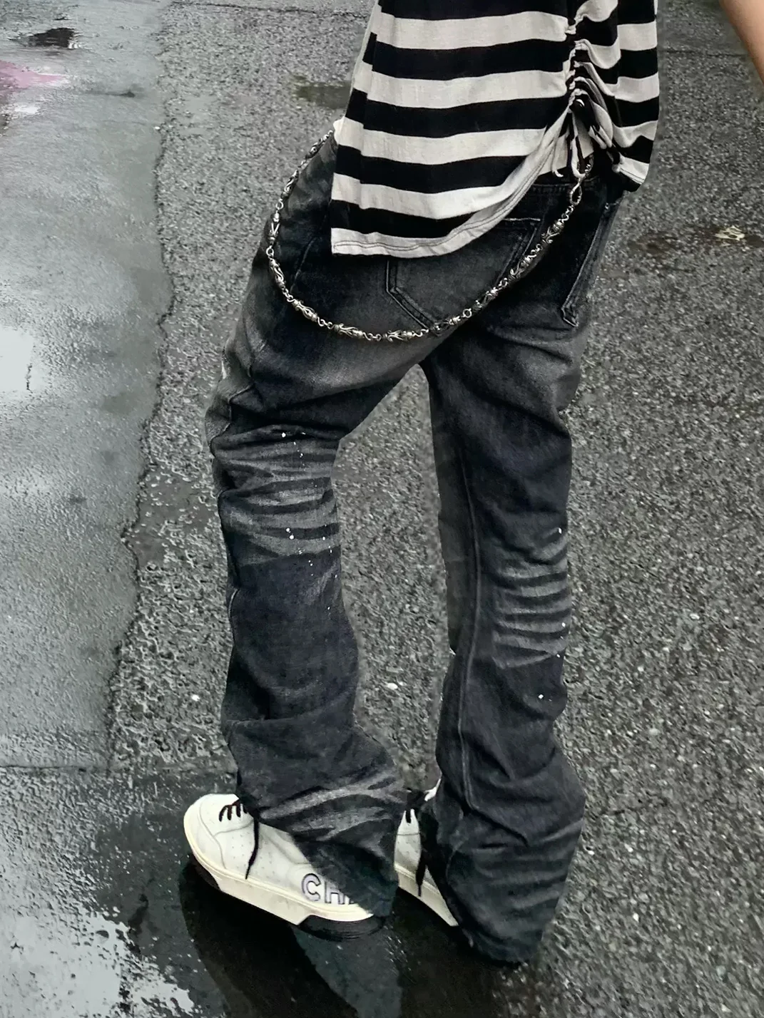 BE A DEVIL | Black Skinny Curved-Leg Jeans With 3D Whiskering