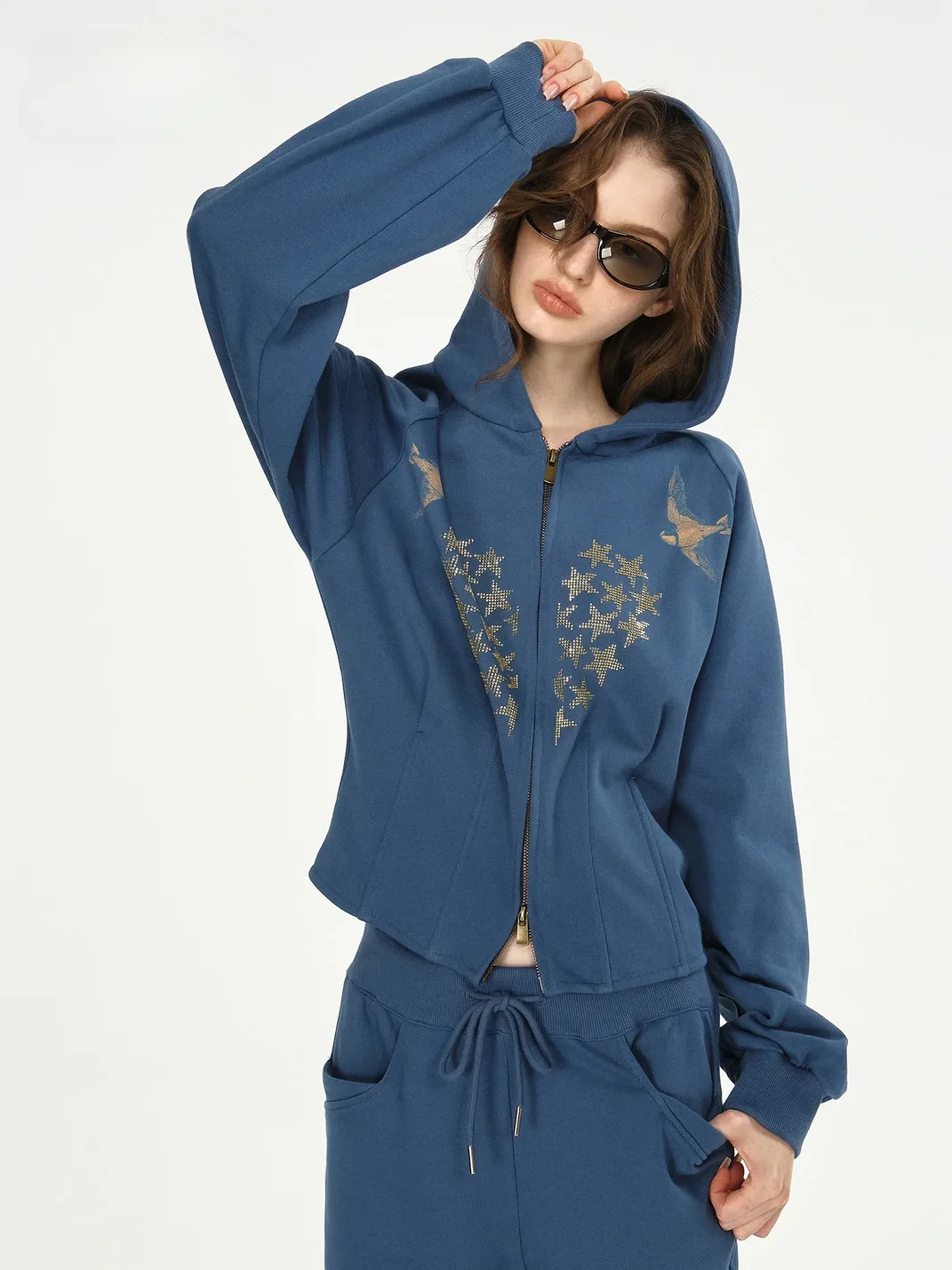 UNSOYAO OFFICE | Star Rhinestone Sweatshirt And Wide-Leg Flared Pants